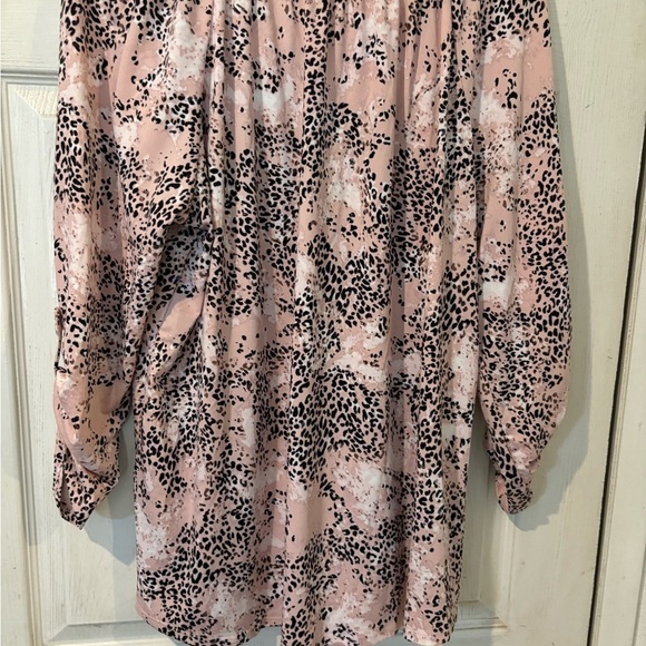 NWOT Notations Pink and Black Leopard Design. - Picture 2 of 5